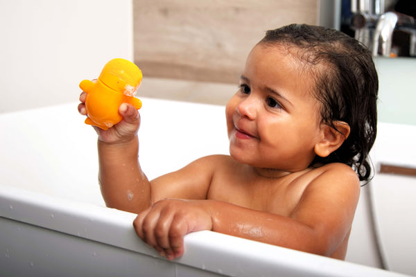 jouets-bain-en-silicone-orange-enfant-bain